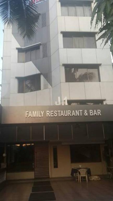 Hotel Jalaja Heritage Thane Bagian luar foto