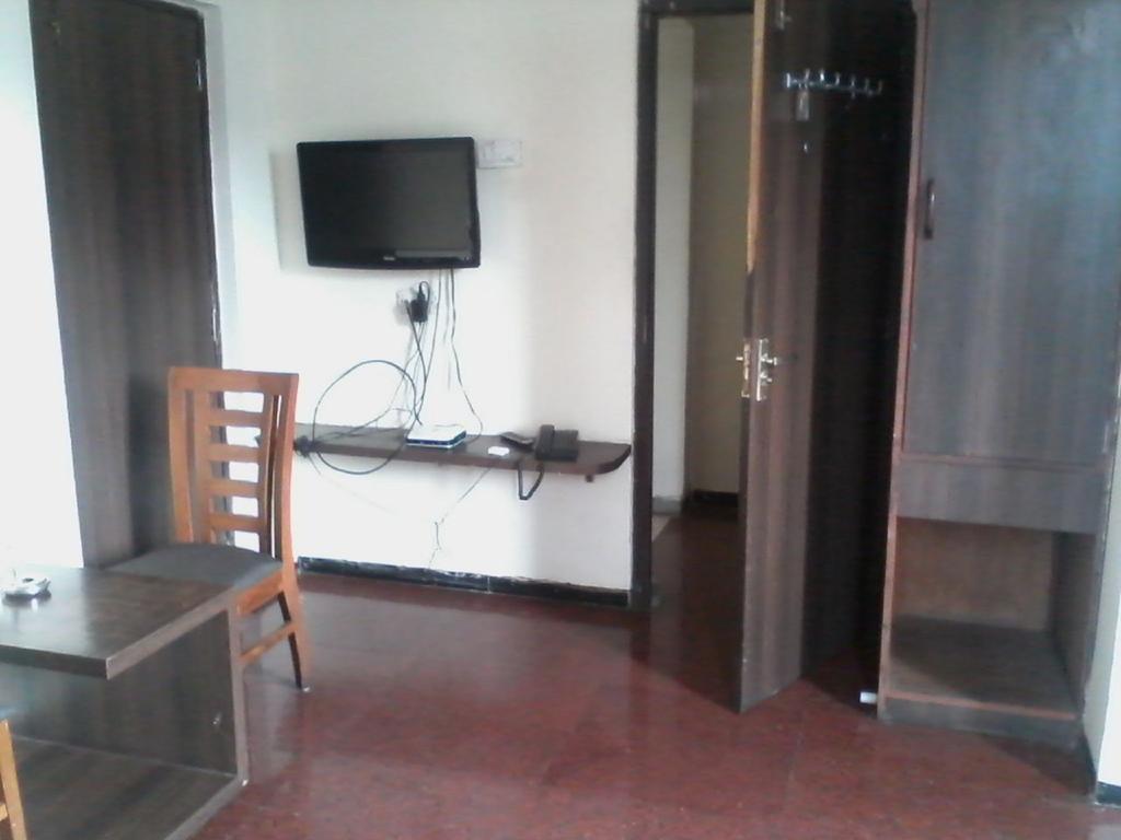 Hotel Jalaja Heritage Thane Bagian luar foto